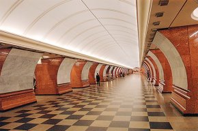 Вестибюль самой глубокой станции московского метро