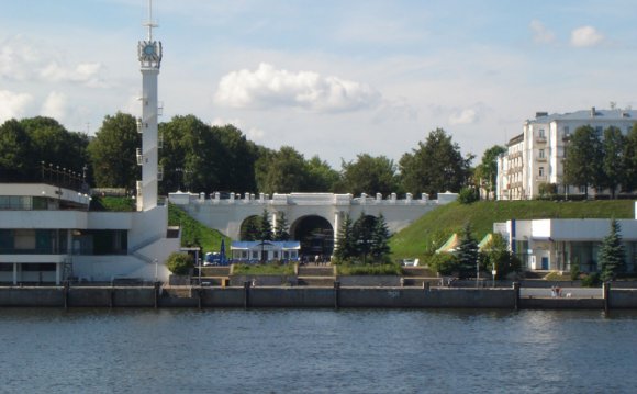 River Jaroslav